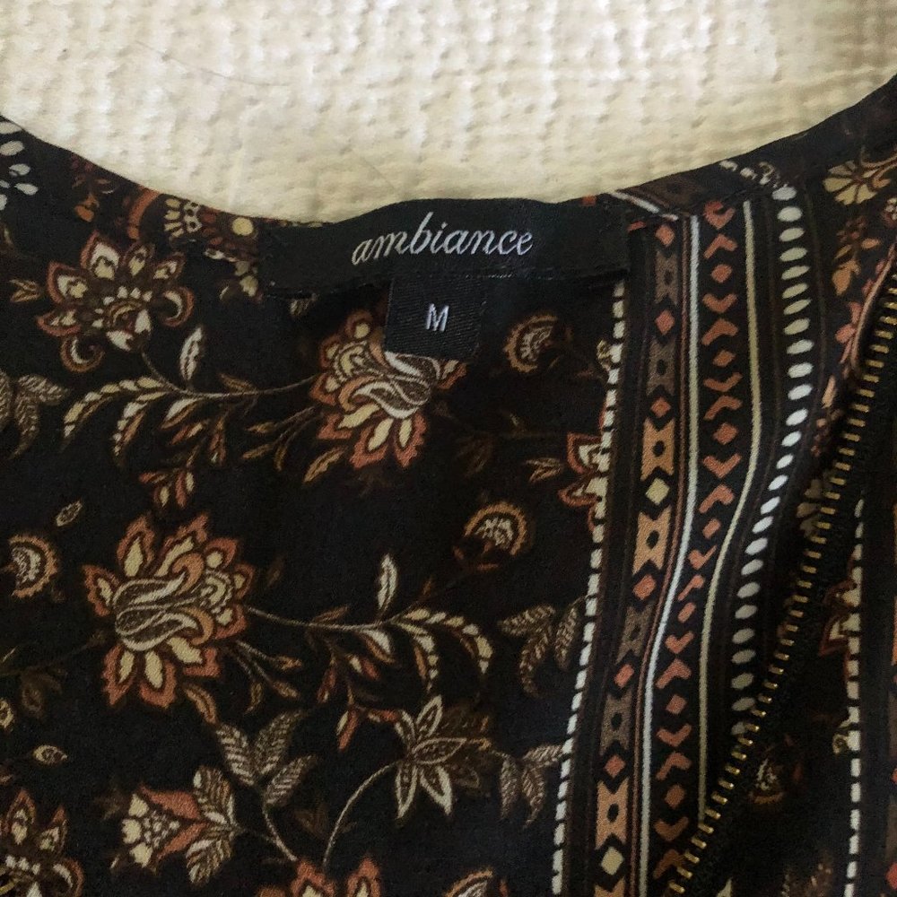 Zipper-front patterned top - Picture 6 of 8